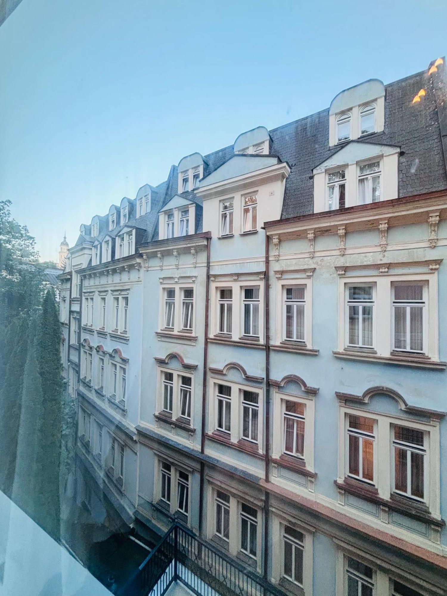 Krtek , 2 Beds, Theme Room, Free Parking Karlsbad Buitenkant foto